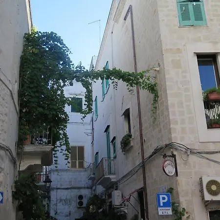 Carlo V Apartment Monopoli